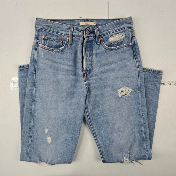 Levi's wedgie jeans 27 light wash distressed womens 5927 straight - Picture 1 of 13
